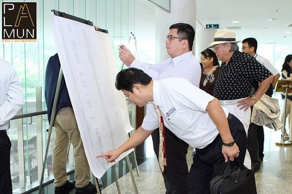 tổ chức hội nghị