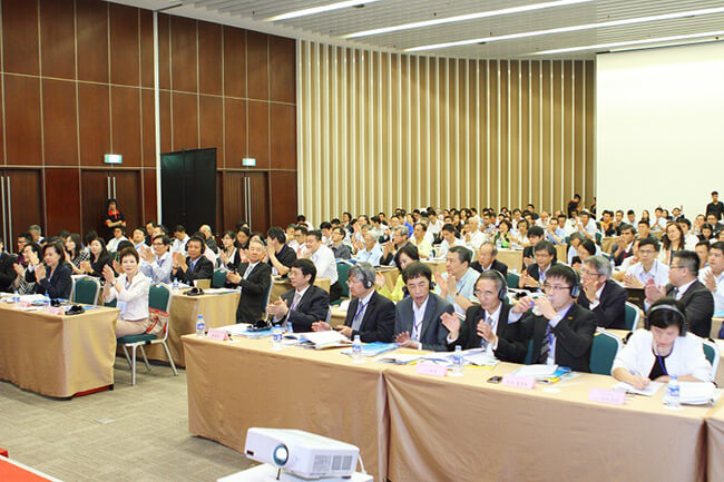 tổ chức hội nghị