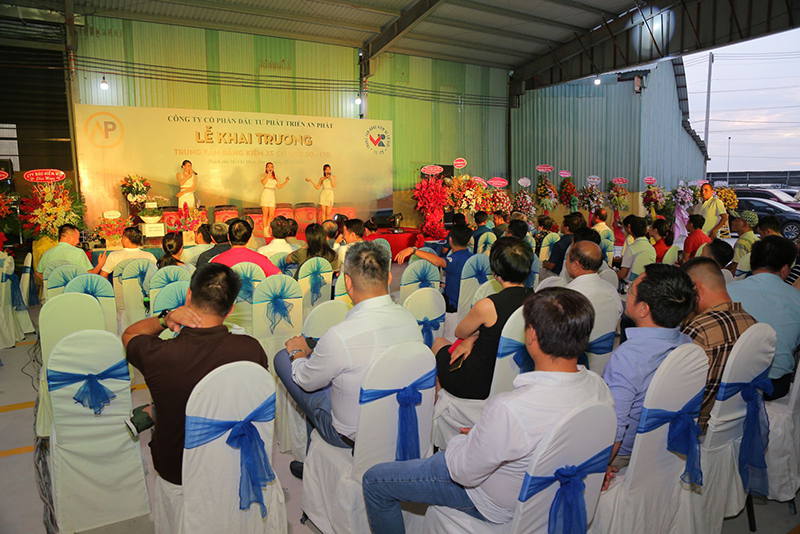 lễ khai trương trung tâm