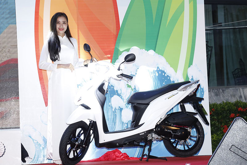 lễ ra mắt sản phẩm mới