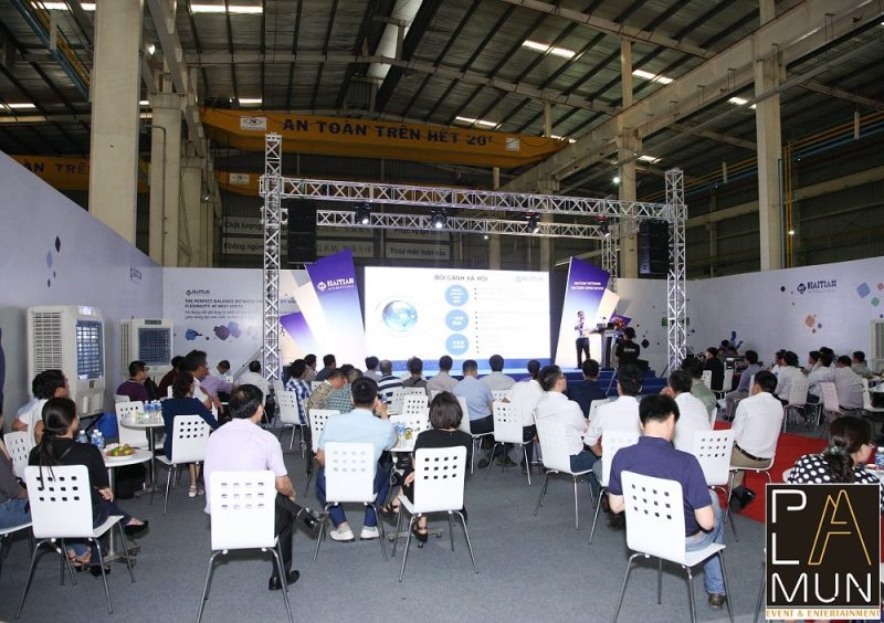 tham dự sự kiện