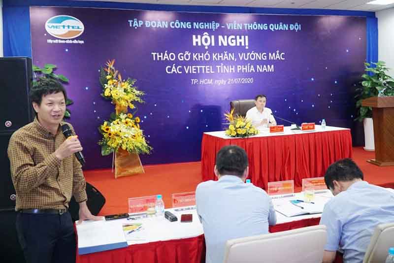 tổ chức hội nghị