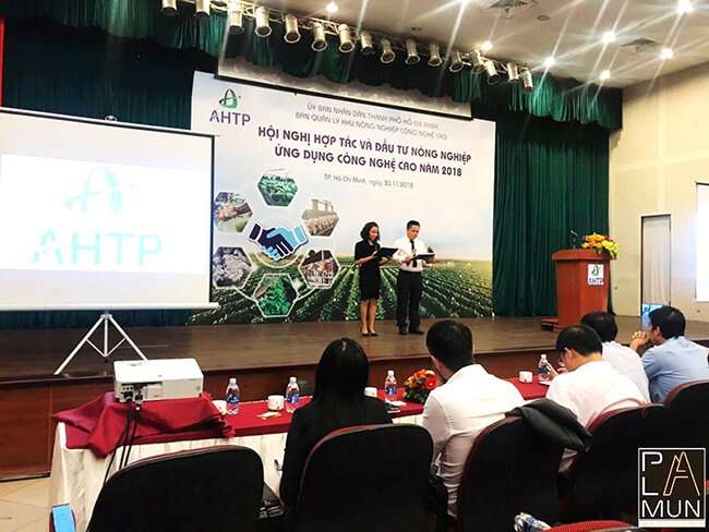 tổ chức hội nghị hợp tác