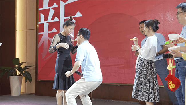 tổ chức sự kiện chuyên nghiệp