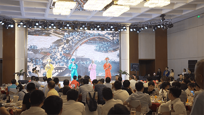 tổ chức sự kiện chuyên nghiệp