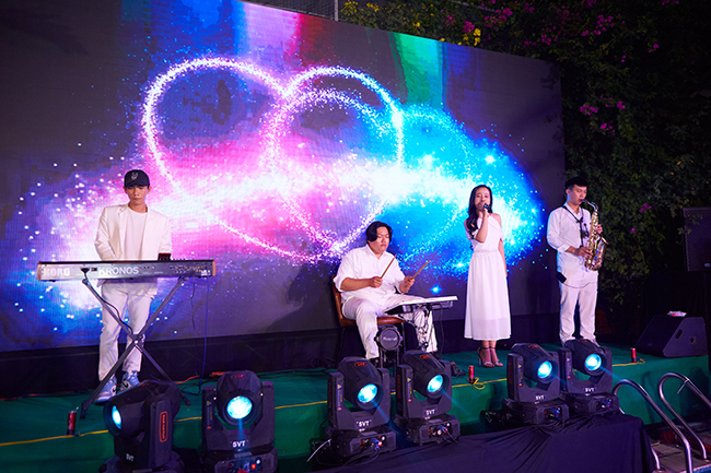 lễ kỷ niệm 20 năm ngày cưới