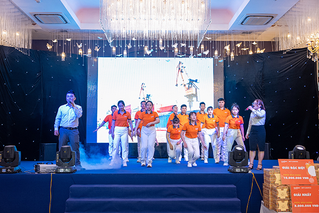 tiệc tất niên 2022 công ty Transimex SHTP Logistics