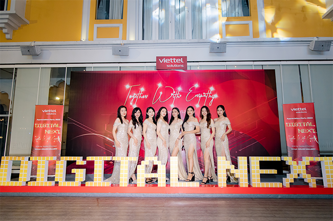 tiệc tri ân khách hàng Viettel 2022
