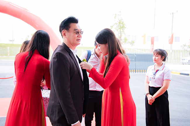 lễ khánh thành nhà máy công ty Srithai Việt Nam