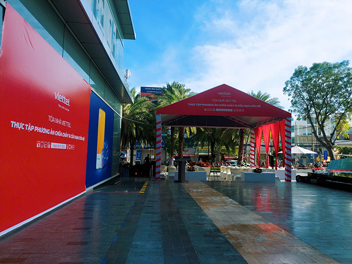 Backdrop và nhà bạt 