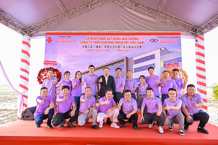 Chụp hình lưu niệm và bế mạc chương trình