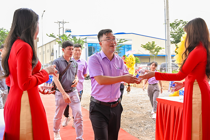 lễ khởi công xây dựng nhà xưởng
