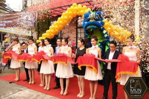 cach-marketing-khai-truong-an-tuong-ghi-diem-trong-mat-khach-hang