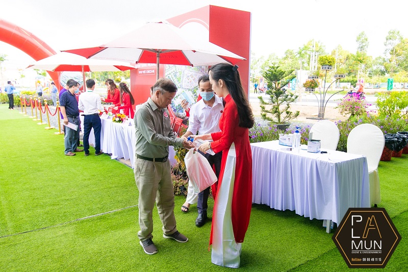 cach-marketing-khai-truong-an-tuong-ghi-diem-trong-mat-khach-hang-8