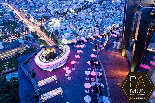 dia-diem-to-chuc-tiec-tat-nien-cuoi-nam-2021-tai-rooftop-quan-bar-tphcm-6