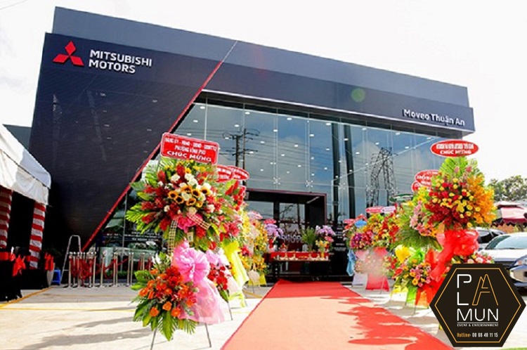 khai-truong-showroom-nen-tang-qua-gi-y-nghia-mang-den-tai-loc-cho-gia-chu-1 khai-truong-showroom-nen-tang-qua-gi-y-nghia-mang-den-tai-loc-cho-gia-chu-1