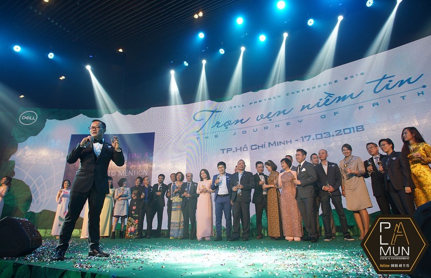 Kich-ban-10-buoc-to-chuc-le-ky-niem-thanh-lap-cong-ty-xu-huong-2021-2