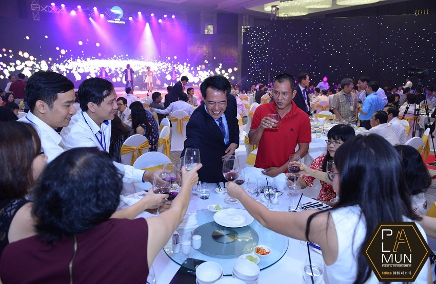 kich-ban-tong-the-to-chuc-tri-an-khach-hang-hoan-hao-chi-tiet-2021-5