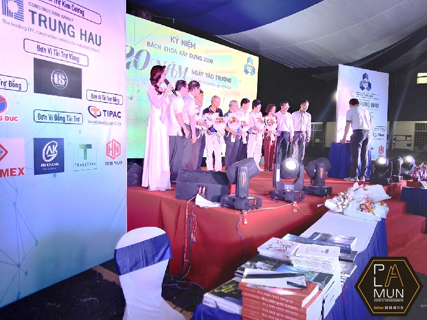 le-ky-niem-20-nam-ngay-vao-truong-bach-khoa-xay-dung-2000-2