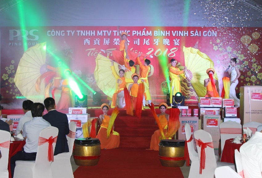 to-chuc-tiec-tat-nien-cuoi-nam-cong-ty-thuc-pham-binh-vinh-sai-gon-7