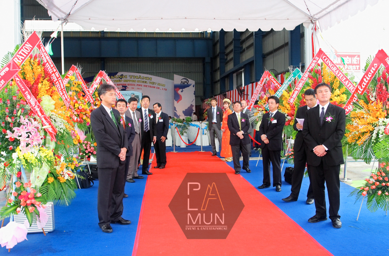 Top-10-dia-diem-hoa-khai-truong-uy-tin-gia-re-tai-tphcm-1