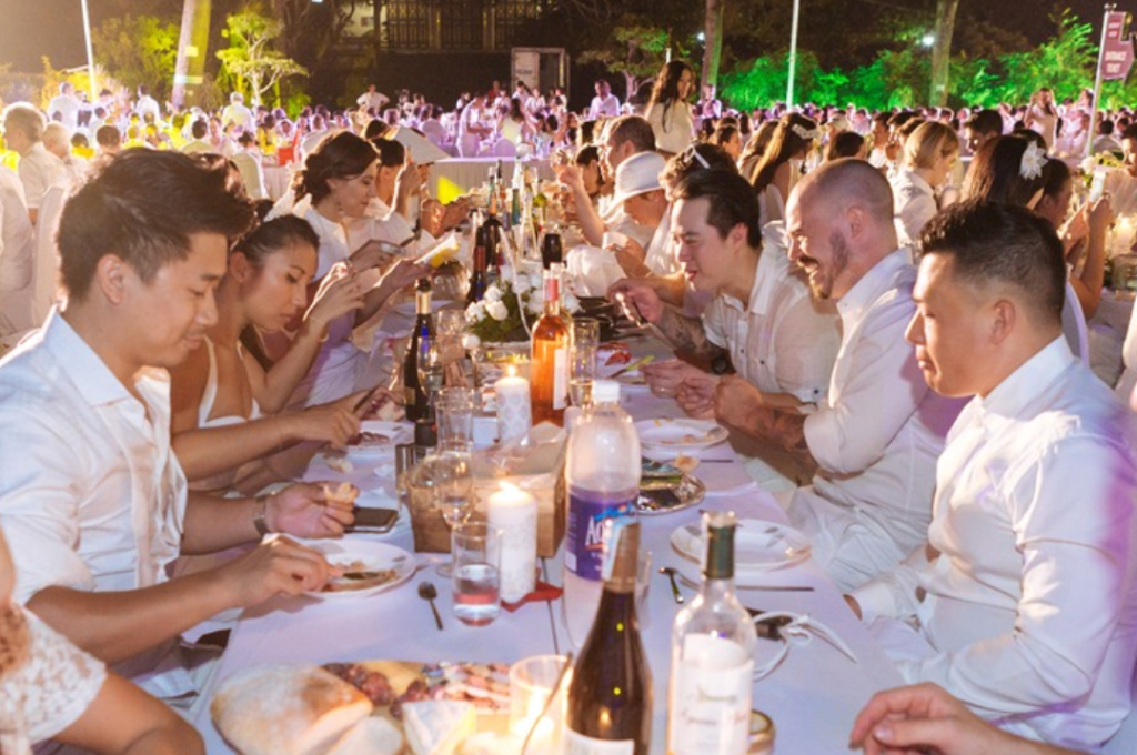 top-10-y-tuong-to-chuc- tiec-tat-nien-2021-doc-dao