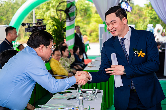 lễ khởi công xây dựng nhà máy