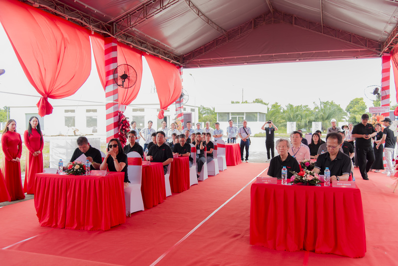 Khai mạc và giới thiệu đại biểu