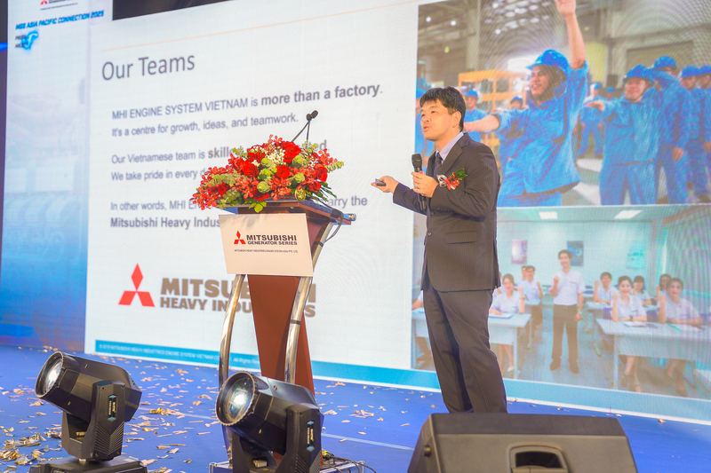 ra mắt sản phẩm mới