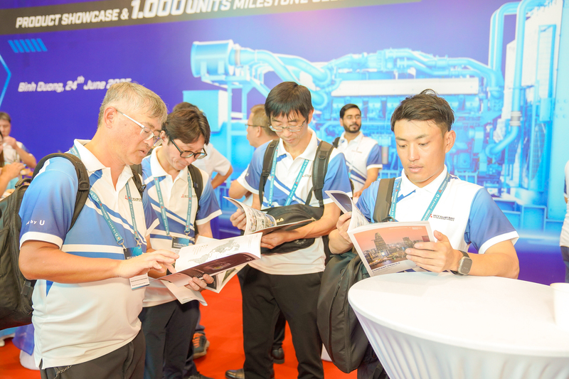 ra mắt sản phẩm mới