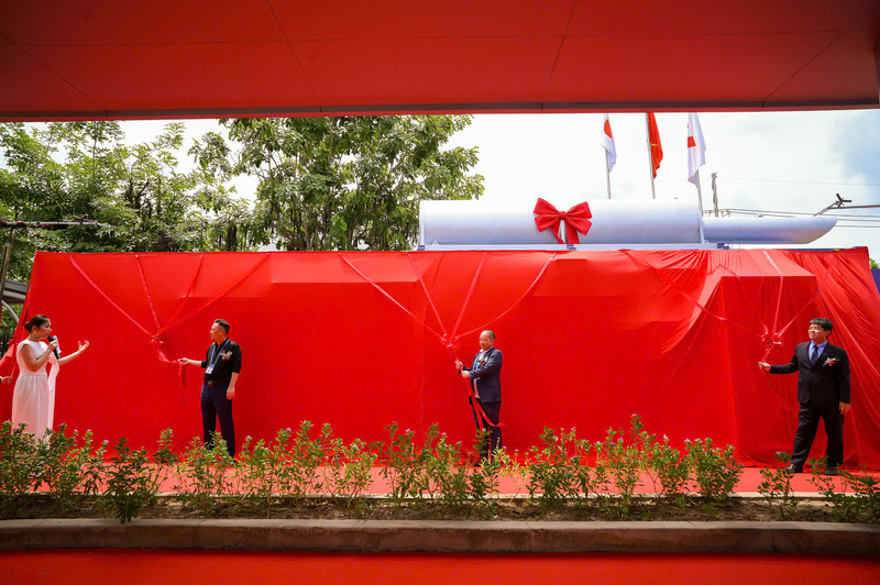 ra mắt sản phẩm mới